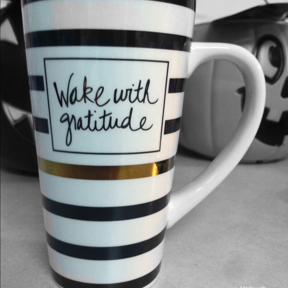 Meet your Posher, Jennifer - Picture 3 of 5